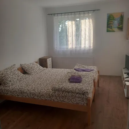 Apartamento Rm Castell Novi Sad