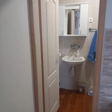Rm Castell Apartment *