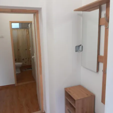 Rm Castell Apartment *