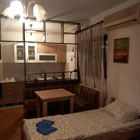 Rm Castell Apartment *