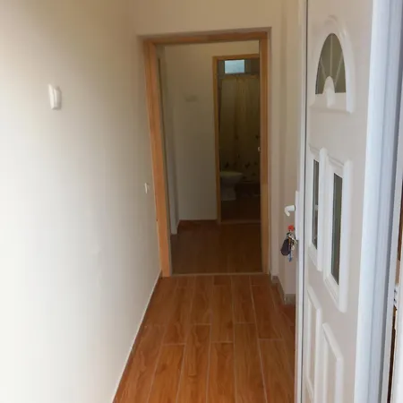 Apartamento Rm Castell Novi Sad